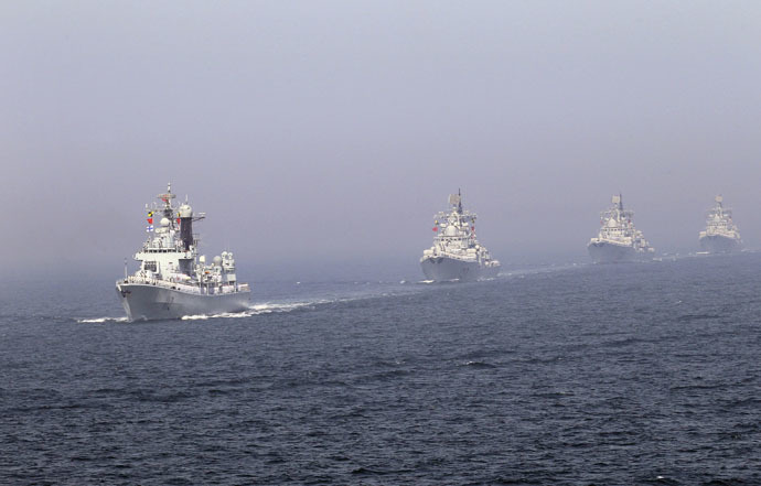 Destroyers de mísseis chineses (Reuters / China Daily)