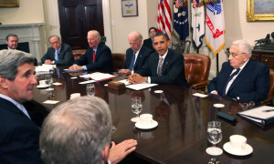 Henry Kissinger + + + Obama Biden + Conheça + Congresso + U-czjbrrdPJl