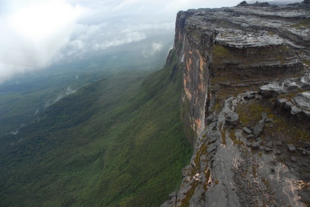 tabletopmountain-venezuela-wcth10